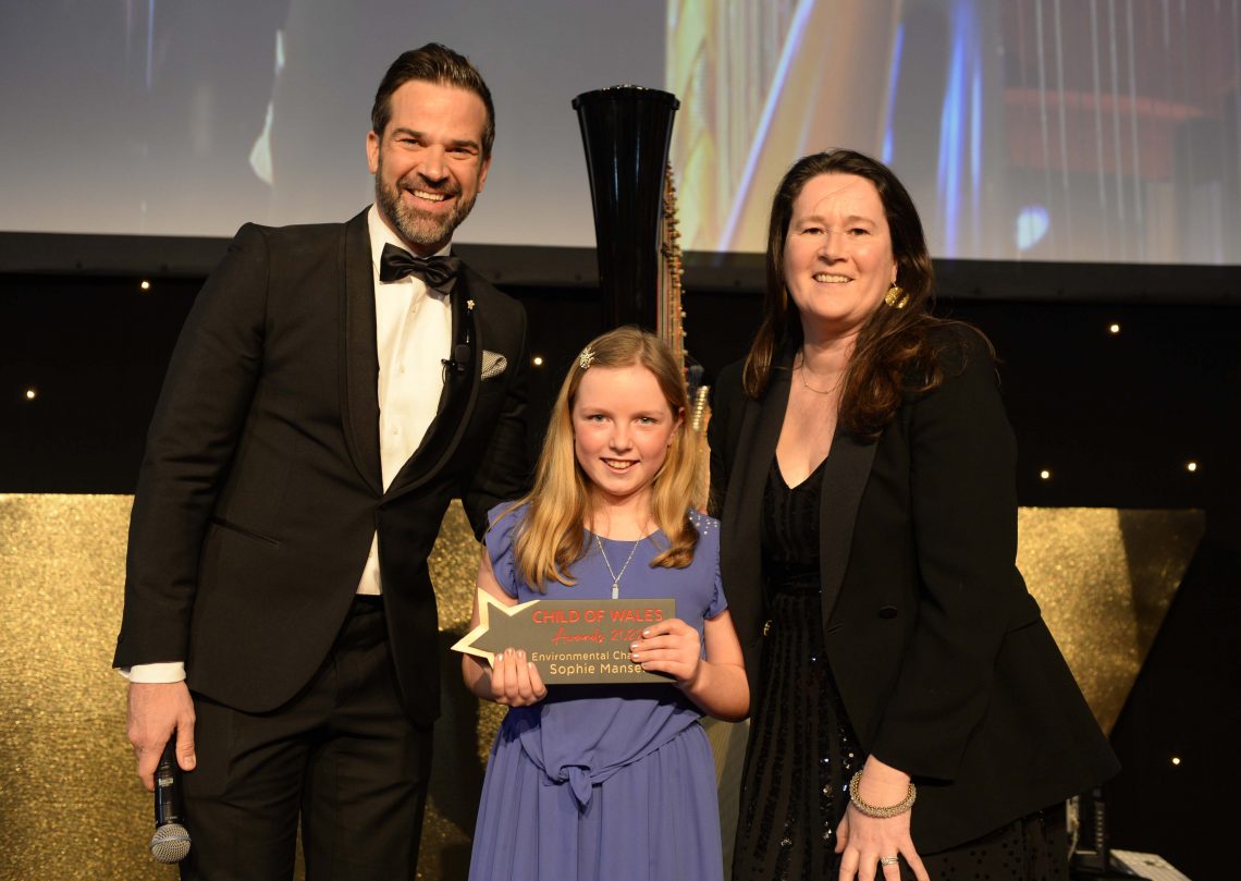 Environmental Champion winner, Sophie Mansell, with Gethin Jones and Sue Husband on behalf of Iceland